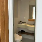 Trinity Mykonos - Beachfront Hotell 3*