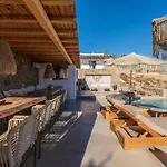 Trinity Mykonos - Beachfront Hotell