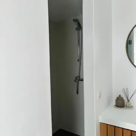 Trinity Mykonos - Beachfront 호텔 3*