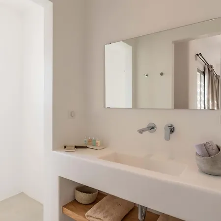 Trinity Mykonos - Beachfront