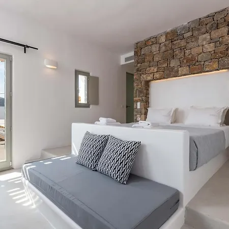 Trinity Mykonos - Beachfront 호텔 3*
