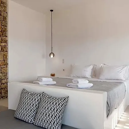 Trinity Mykonos - Beachfront Hotel