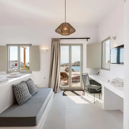 Trinity Mykonos - Villa&beachfront Boutique 3*