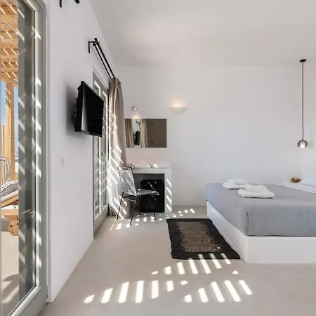 Trinity Mykonos - Villa&beachfront Boutique