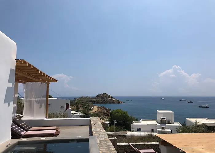 Trinity Mykonos - Beachfront Szálloda