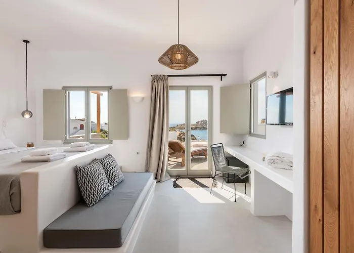 Trinity Mykonos - Beachfront 3*