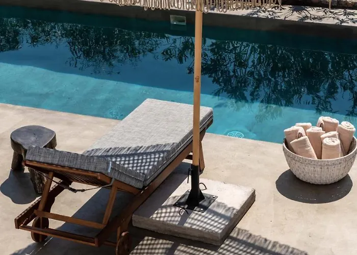 Trinity Mykonos - Beachfront Szálloda Platísz Jalósz