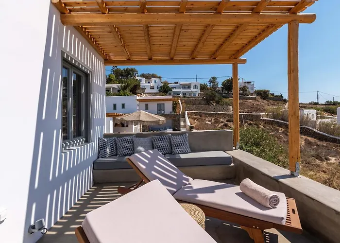 Trinity Mykonos - Beachfront Szálloda 3*